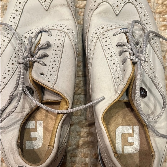 Foot Joy Classic Gray women’s Golf Shoes - Picture 8 of 9